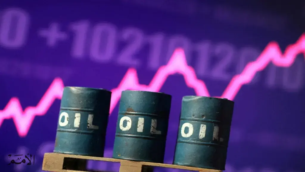 النفط يتخطى الـ100 دولار بعد تبادل الضربات الأميركية الإيرانية في "هرمز"
