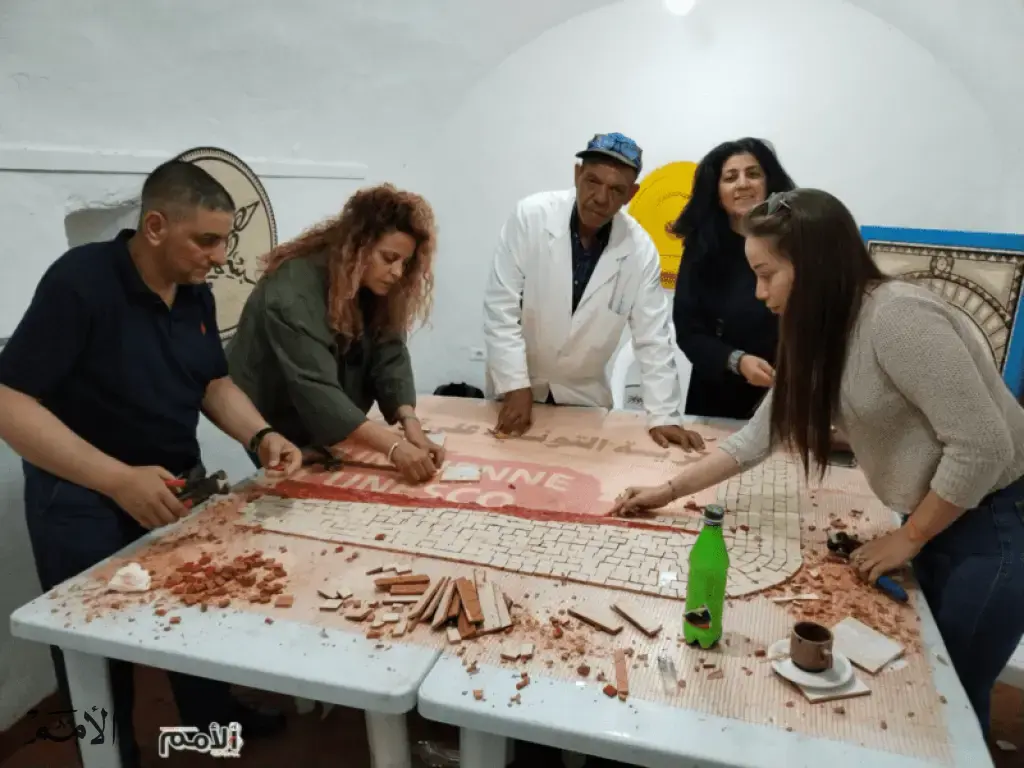 زيد العواملة يشارك في ملتقيات دولية لفن الفسيفساء بتونس