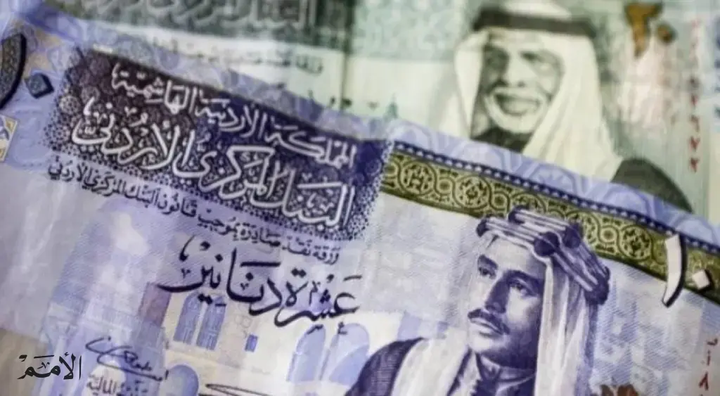 مذكرة نيابية تطالب بشمول المتقاعدين والعاملين كافة بزيادة الـ 30 ديناراً
