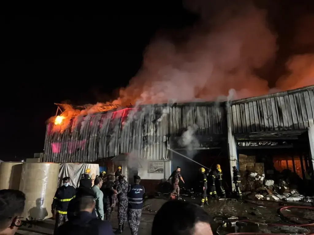 حريق بمصنع في مدينة الحسن الصناعية