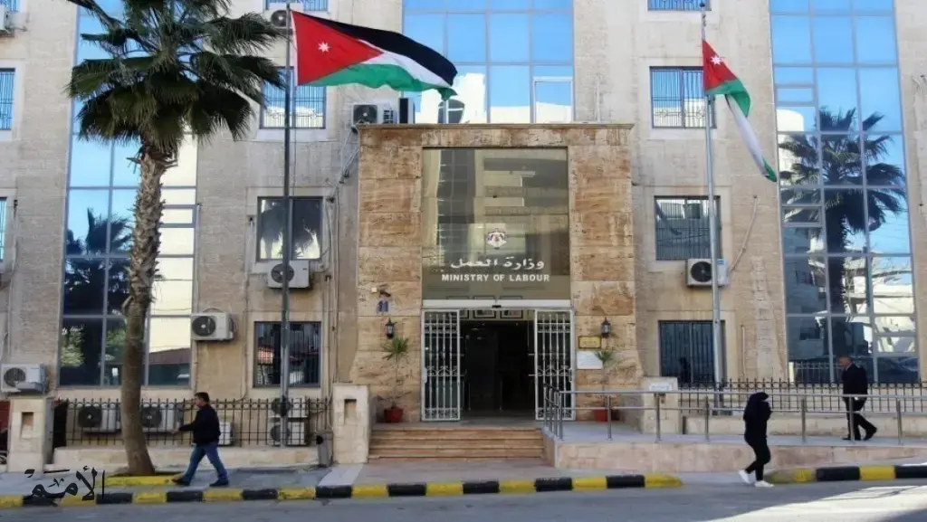 العمل: حملات مكثفة لضبط العمالة الوافدة المخالفة بدءا من الخميس