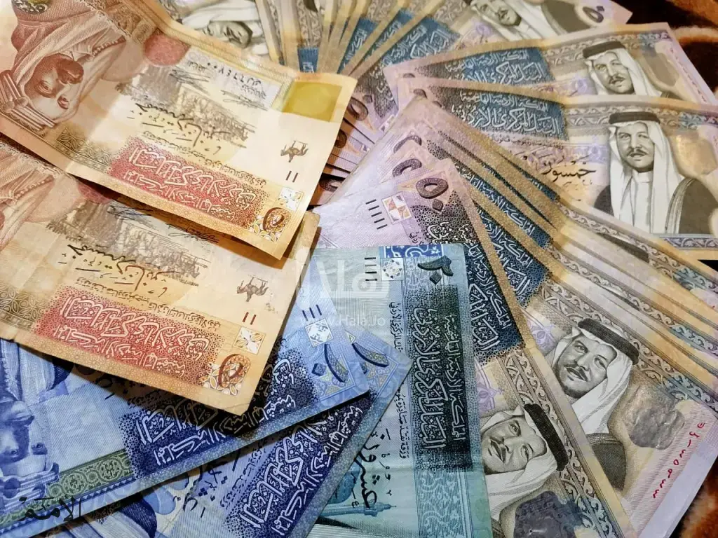 صرف رواتب معلمي الاضافي