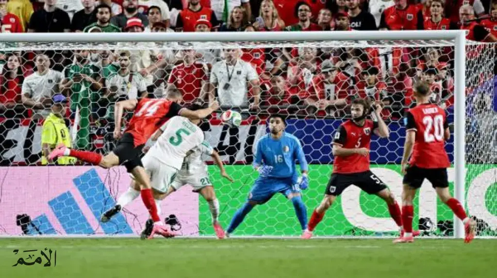 كأس العالم .. تأهل الجزائر والنمسا إلى دور 32 بعد التعادل 3-3